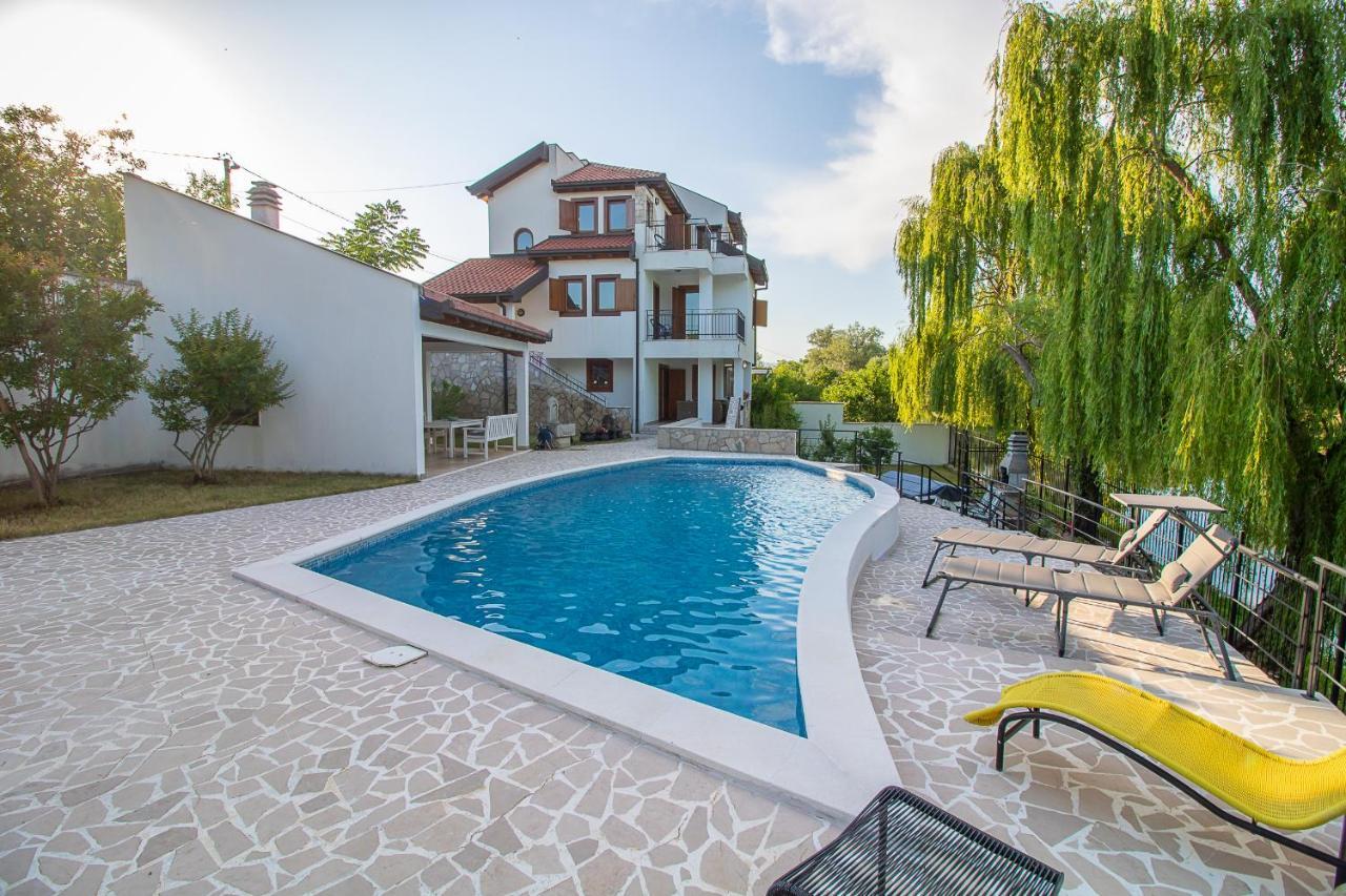 מוסטר Villa Verde מראה חיצוני תמונה